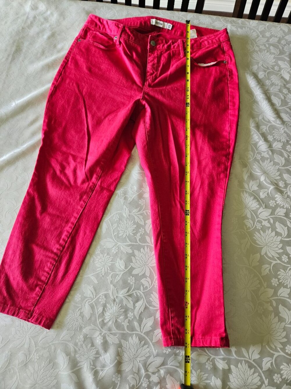 Cropped Pants - Picture 9 of 9